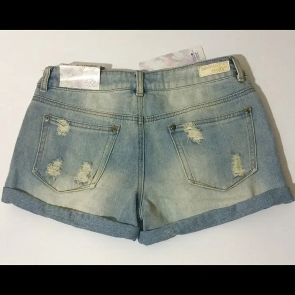 ✨Boyfriend Destroyed Shorts✨